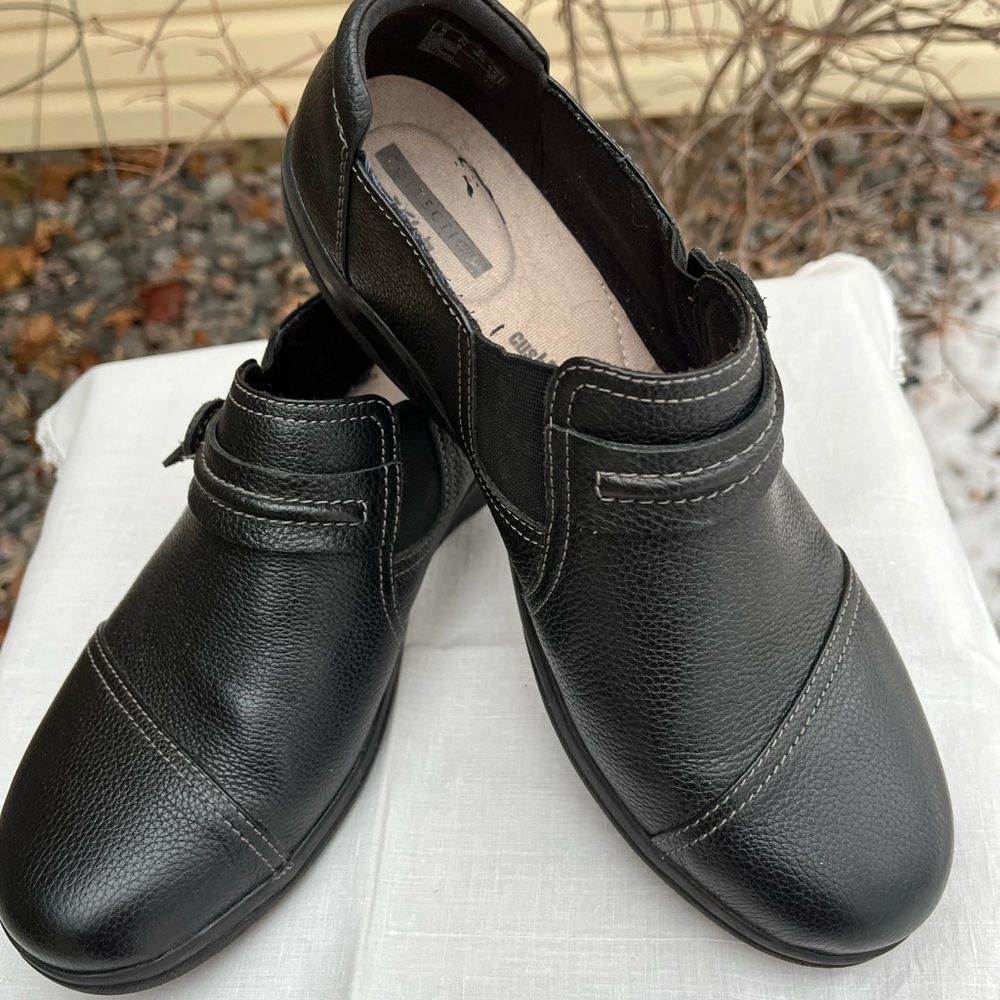 Collections by Clarks black slip on shoes/clogs,soft cushion,elastic inserts,8.5
